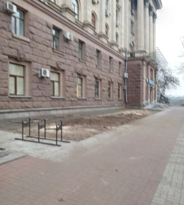 У Миколаєві триває боротьба із зеленими насадженнями