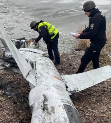 Уламки ракети Х-55 дістали з озера в одному з районів Київщини, - Нєбитов. ФОТО