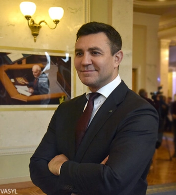 Тищенко уволили с замглавы фракции «Слуга народа» на фоне скандальной поездки в Тайланд