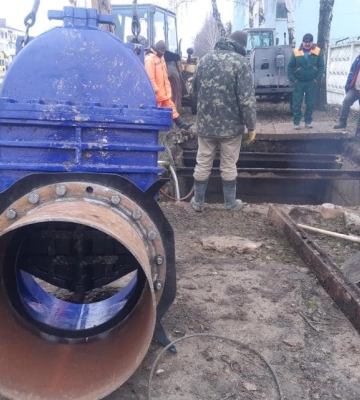 У Луцьку завершили роботи на водогоні, вода з'являється в оселях