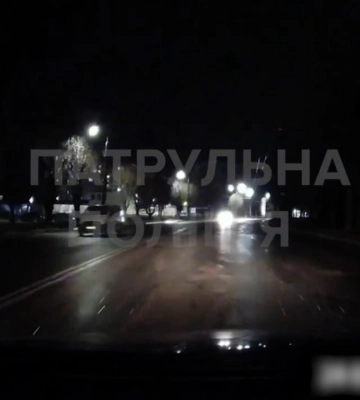 У Луцьку п&#039;яний водій їхав у темряві з вимкненими фарами