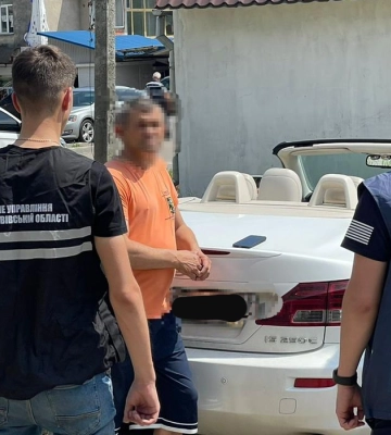 На Львівщині затримали злочинну групу, яка вивозила «ухилянтів» за кордон