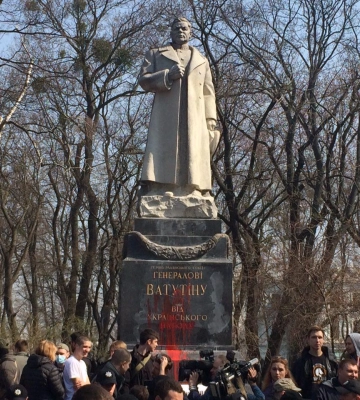 В Минкульте посоветовали КГГА демонтировать памятник Ватутину