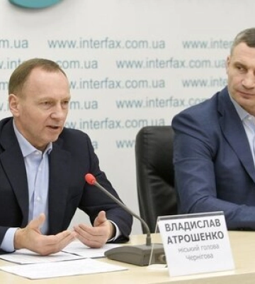 Мери різних міст їдуть до Львова підтримати в суді Атрошенка