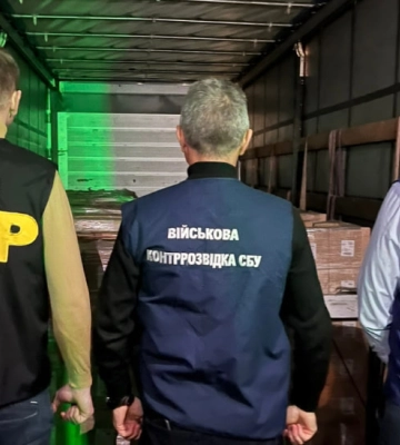 Збагатився на 17 тис. доларів: на Закарпатті судитимуть ще одного горе-волонтера