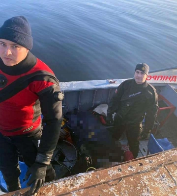 У Дніпрі рибалку віднесло на 200 метрів від берега