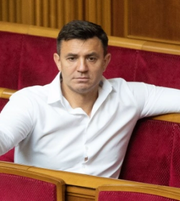 Нардепа Тищенко исключили из фракции Слуга народа