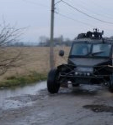 У Вінниці волонтери налагодили виробництво всюдихідних багі. Відео