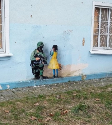 Італійський вуличний художник TvBoy створив графіті в Бучі та Ірпені. ФОТО