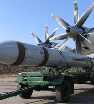 Ракету Х-55 с имитатором ядерной боевой части сбили под Киевом, а Х-101 россияне начали маскировать, - Defense Express. ФОТО