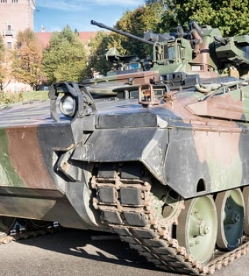 Починають освоювати БМП Marder: перші українські військові прибули до Німеччини