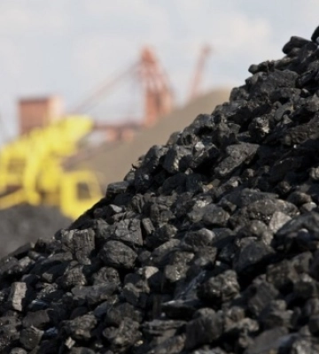В Україні викрили злочинців, які організували поставки вугілля до росії з ТОТ Луганщини
