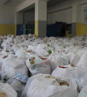 У Полтаві видають продуктові набори для переселенців: куди звертатись та як отримати