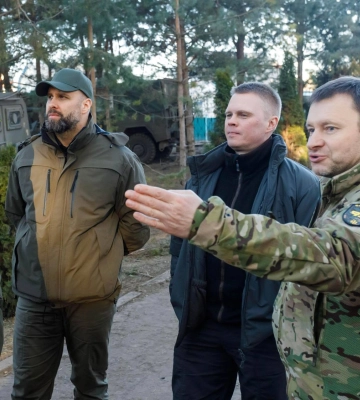 Глава Харьковской ОВА Синегубов посетил на «нуле» 92 ОМБР им. атамана Сирко