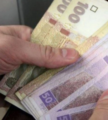 У Києві перед судитимуть чоловік, який ошукав місцеву мешканку під приводом ремонту