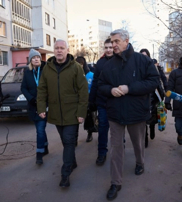 «Світ має допомогти із відбудовою»  До Харкова завітав Верховний Комісар ООН у справах біженців