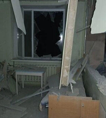 Россияне обстреляли роддом, школу и поликлинику в Херсоне. ФОТОрепортаж