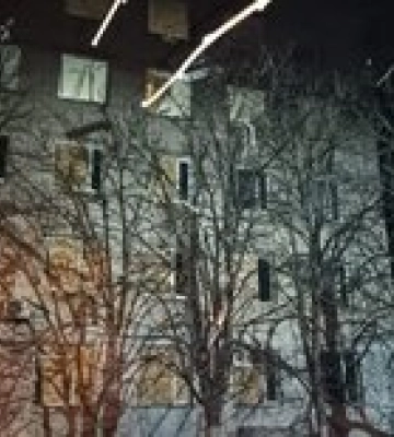 Армия России ударила по роддому, школе и поликлинике в Херсоне, есть разрушения — фото