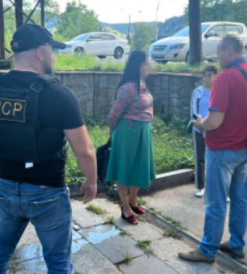 Обвинувачена у корупційному злочині директорка одного з ВНЗ Закарпаття постане перед судом