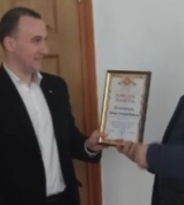 Директору Острозької психлікарні вручили відзнаку за підтримку ЗСУ