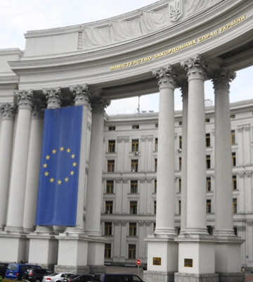 Орбан заявил, что Украина становится &quot;неуправляемой руиной&quot;: посла Венгрии в Киеве вызывают в МИД