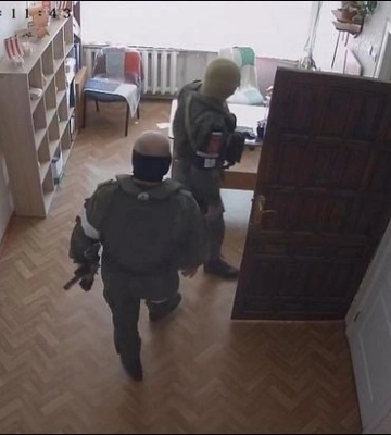 Сирот из Херсона вывезли в &quot;детский концлагерь&quot; в Крыму