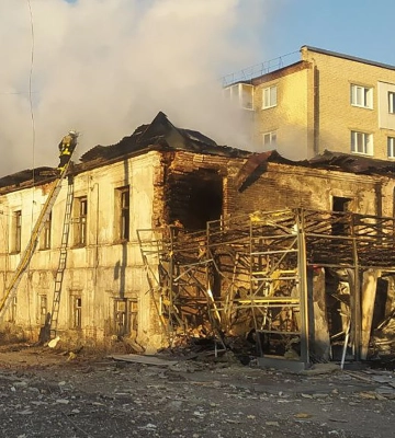Окупанти обстріляли три райони Харківської області: пошкоджені будинки та будівля ліцею