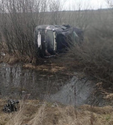 Водій, дві пасажирки і пасажир травмовані на трасі Київ-Чоп