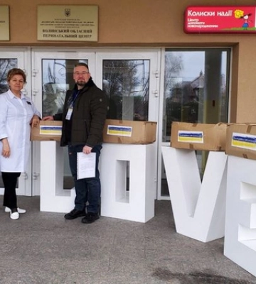 Благодійники передали гуманітарну допомогу медзакладам Волині 
