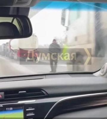 На півдні Одеської області сотні фур застрягли у заторах