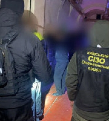 Правоохоронці повідомили підозру організаторам масштабного наркотрафіку в Київському СІЗО 