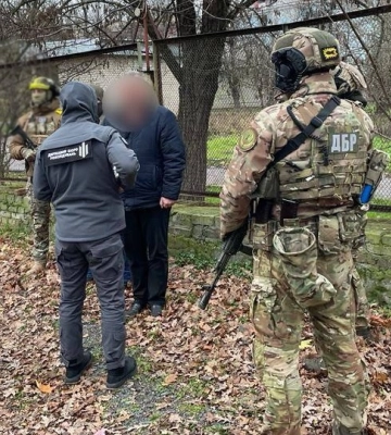 Колишнього начальника СІЗО у Херсоні та його заступника судитимуть за державну зраду