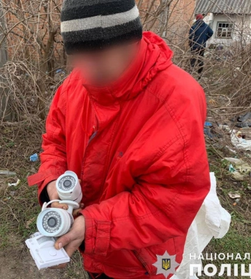 На Миколаївщині поліцейські затримали крадія камер відеоспостереження