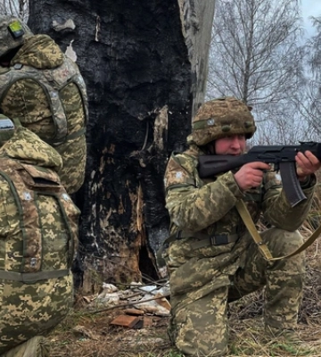 Воїни 14-ї ОМБр показали, як тренуються знищувати ворогів 