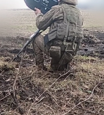 Пограничники из антидронового ружья сбили БПЛА оккупантов на Луганщине