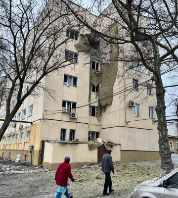 Россия массированно обстреливает Херсон из артиллерии: есть погибшие и раненые — ОВА