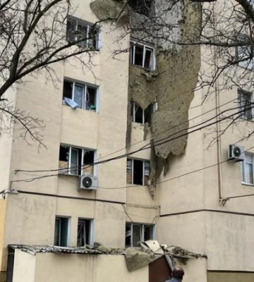Росіяни обстрілюють Херсон, троє загиблих