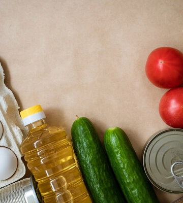 Воюють у сусідніх окопах: журналіст порівняв ціни продуктів, закуплених Міноборони і Держприкордонслужбою