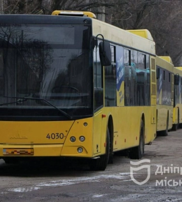 Комунальні автобуси Дніпра перевезли вже 600 000 пасажирів