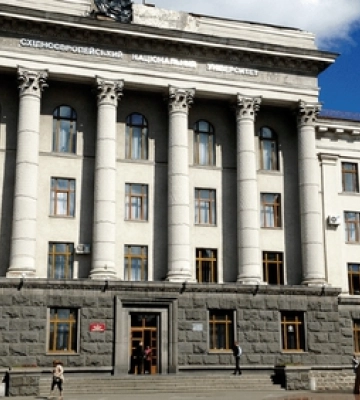 У ВНУ розповіли, чи всім працівникам зменшили зарпатню