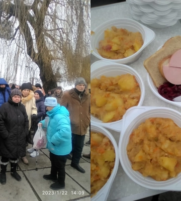 У Рівному волонтери організували обід для бездомних і пенсіонерів
