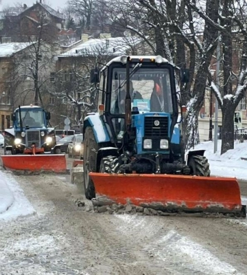 Львів’ян попереджають про ожеледицю та сильний вітер