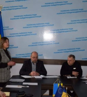 Патронатна сім'я:  можливість для дитини вижити