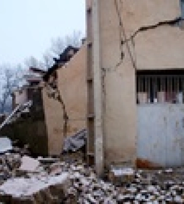 Внаслідок землетрусу в Ірані постраждали понад 800 людей