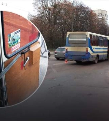 61-річна жінка важко травмувалась, випавши з маршрутки у Рівному