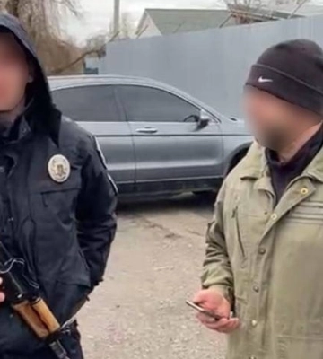 На Закарпатті 40-річний чоловік пограбував 12-річного хлопчика: йому загрожує до 10 років ув&#039;язнення (ФОТО)
