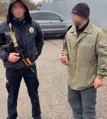 У Хусті від дитини відібрали телефон