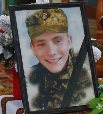 На Волині попрощалися із 20-річним Героєм Максимом Воробеєм