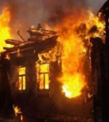 В Ужгороді внаслідок пожежі помер чоловік