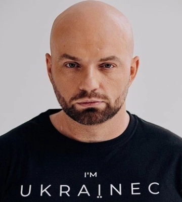 Дьомін назвав артистів із РФ, які пропонували йому одностатеві стосунки